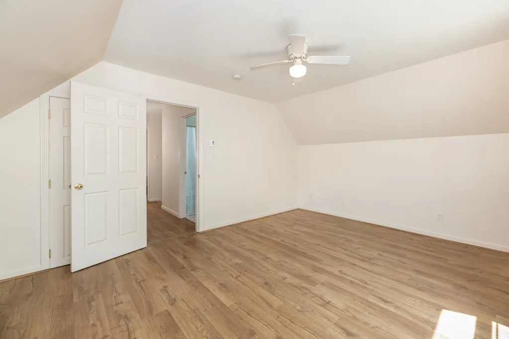 15 Woodman Lane New Hampton NH 03256
