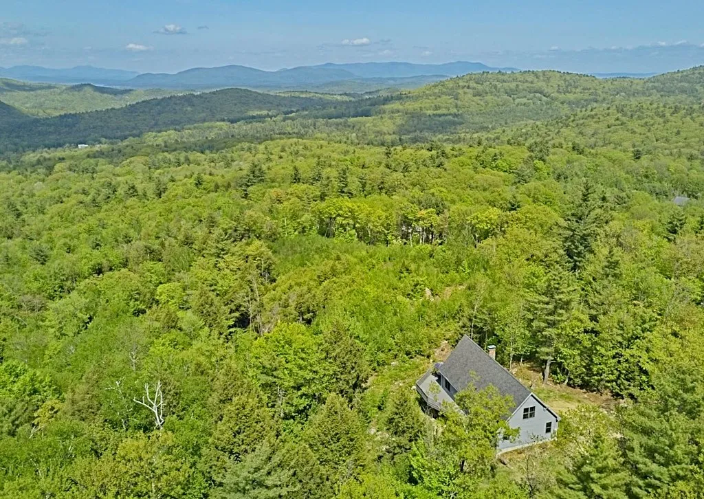 15 Woodman Lane New Hampton NH 03256