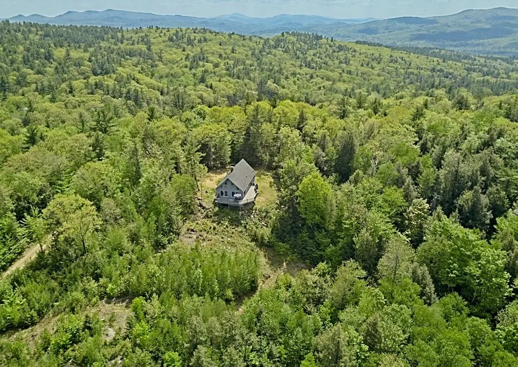 15 Woodman Lane New Hampton NH 03256
