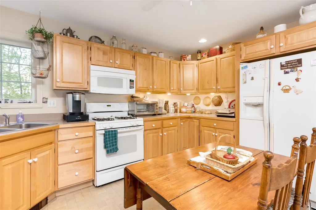40 Tyler Drive Essex VT 05452