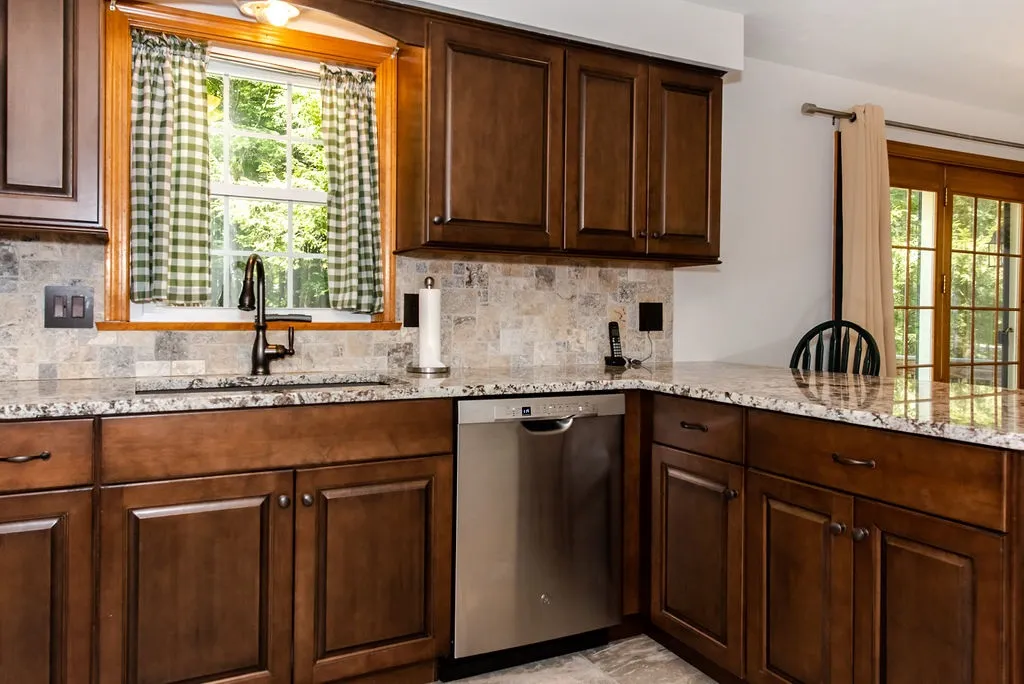 1 Jay Court Raymond NH 03077
