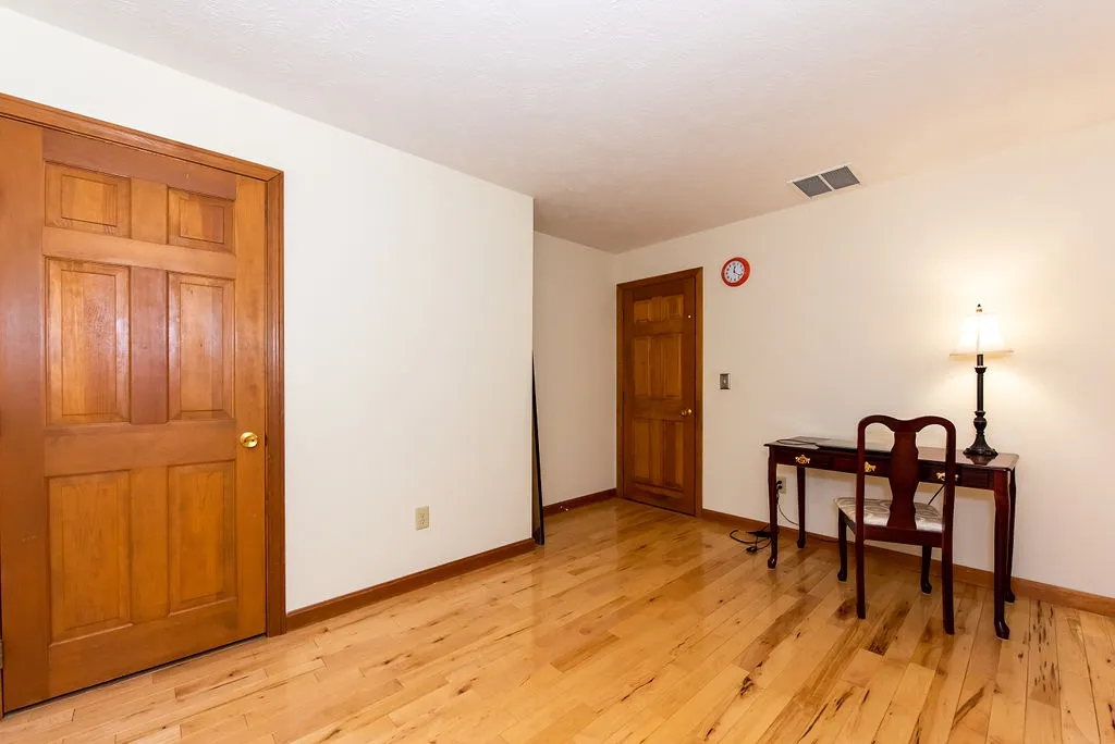 1 Jay Court Raymond NH 03077