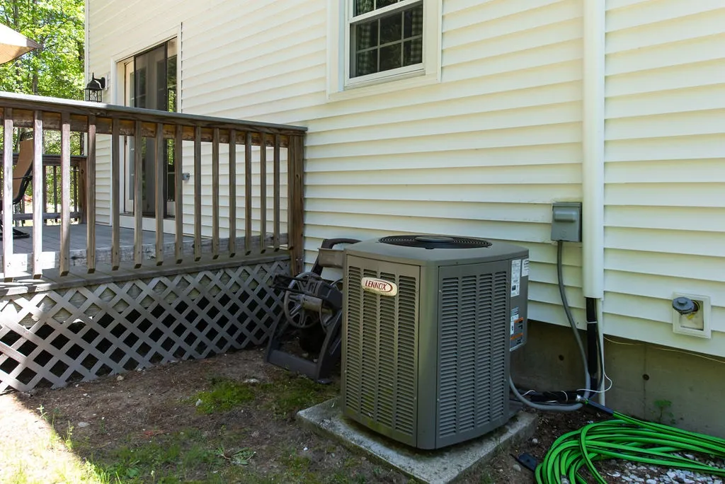 1 Jay Court Raymond NH 03077
