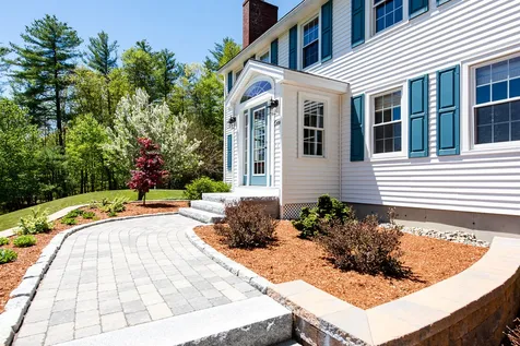 1 Jay Court Raymond NH 03077