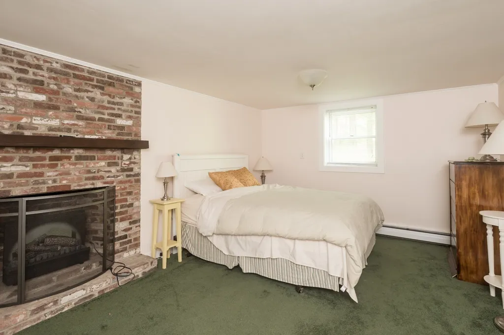 18 Ffrost Drive Durham NH 03824