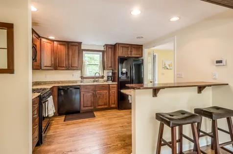 18 Ffrost Drive Durham NH 03824