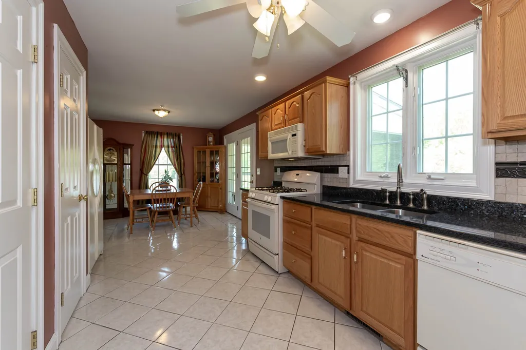 36 Pearson Lane New Boston NH 03070