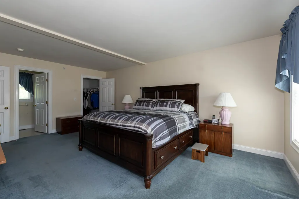 36 Pearson Lane New Boston NH 03070