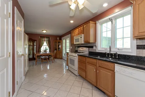 36 Pearson Lane New Boston NH 03070