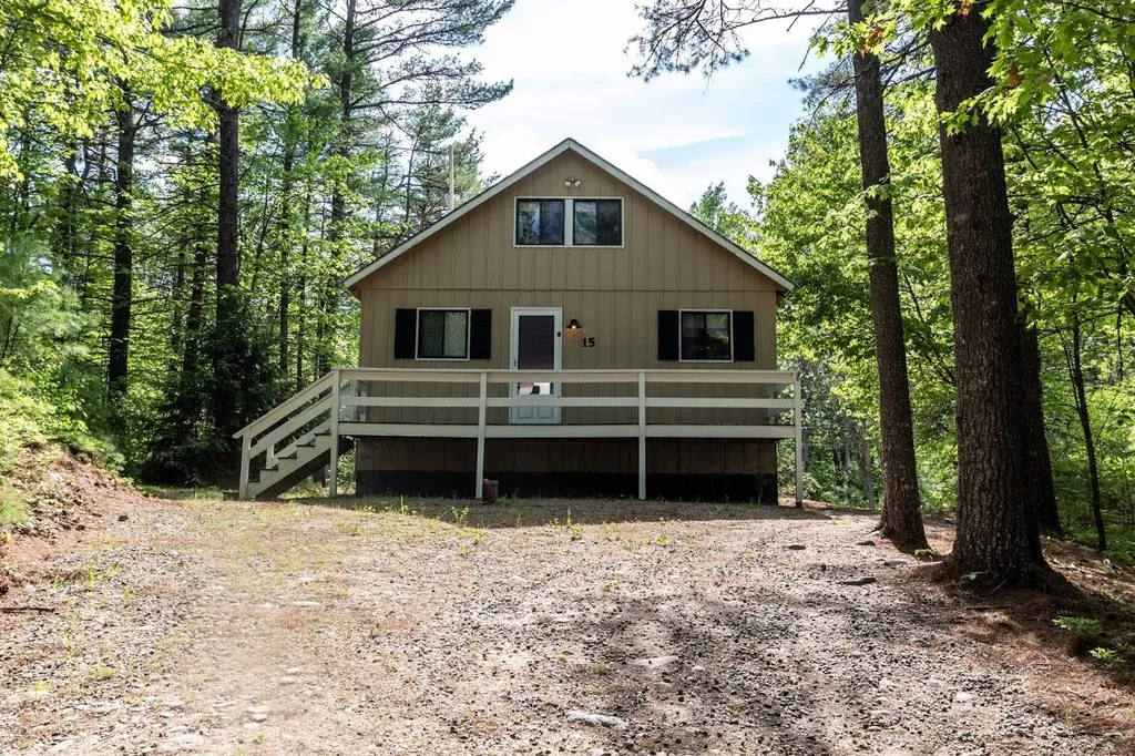 15 Clover Drive Wakefield NH 03830