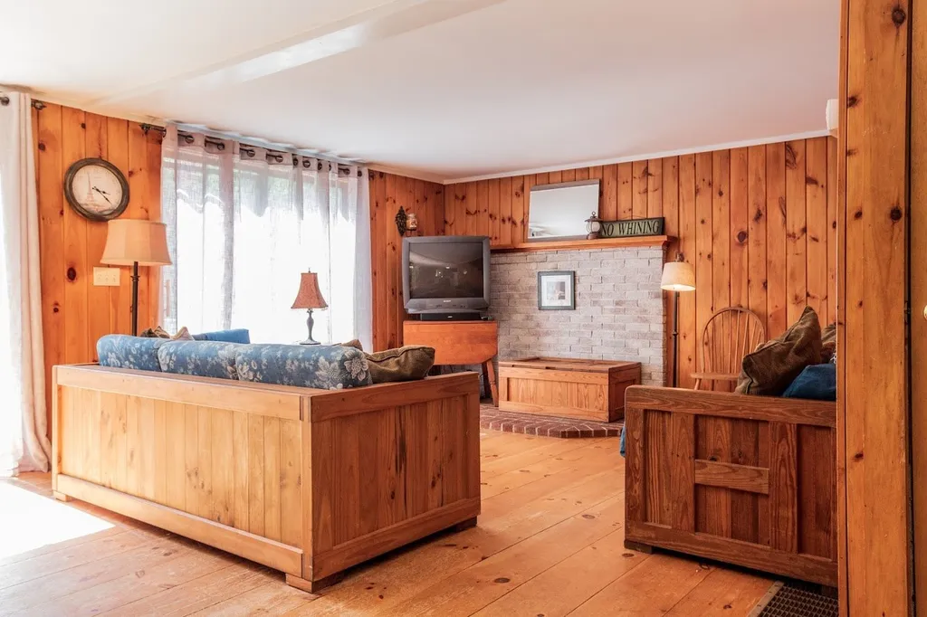 15 Clover Drive Wakefield NH 03830