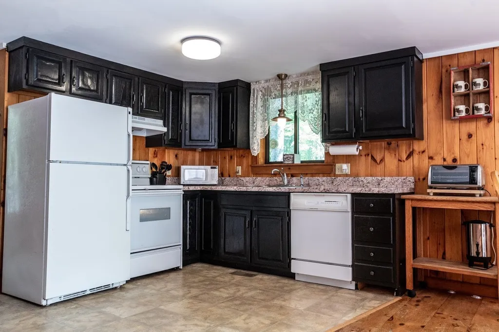 15 Clover Drive Wakefield NH 03830