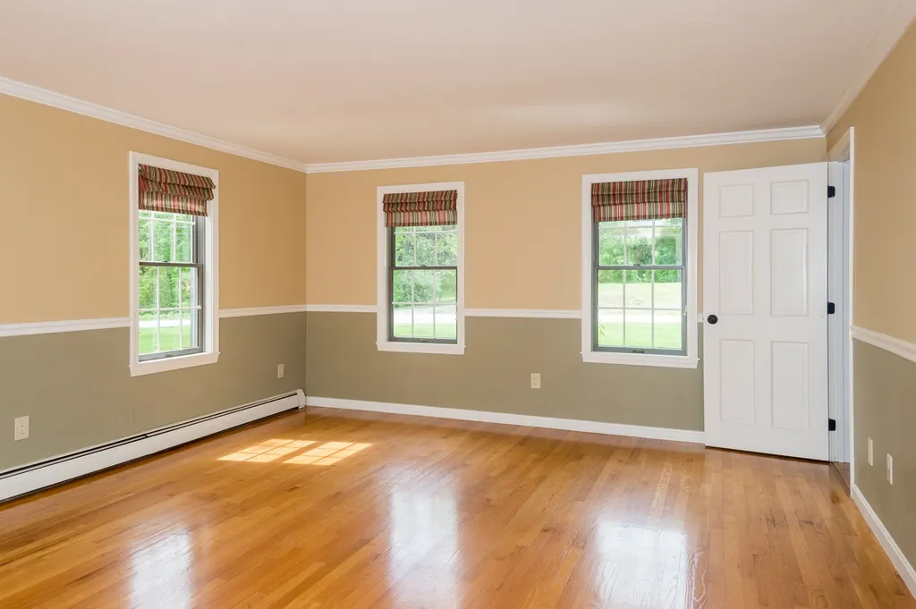 7 Toon Lane Lee NH 03861