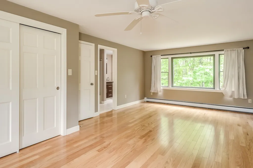 7 Toon Lane Lee NH 03861