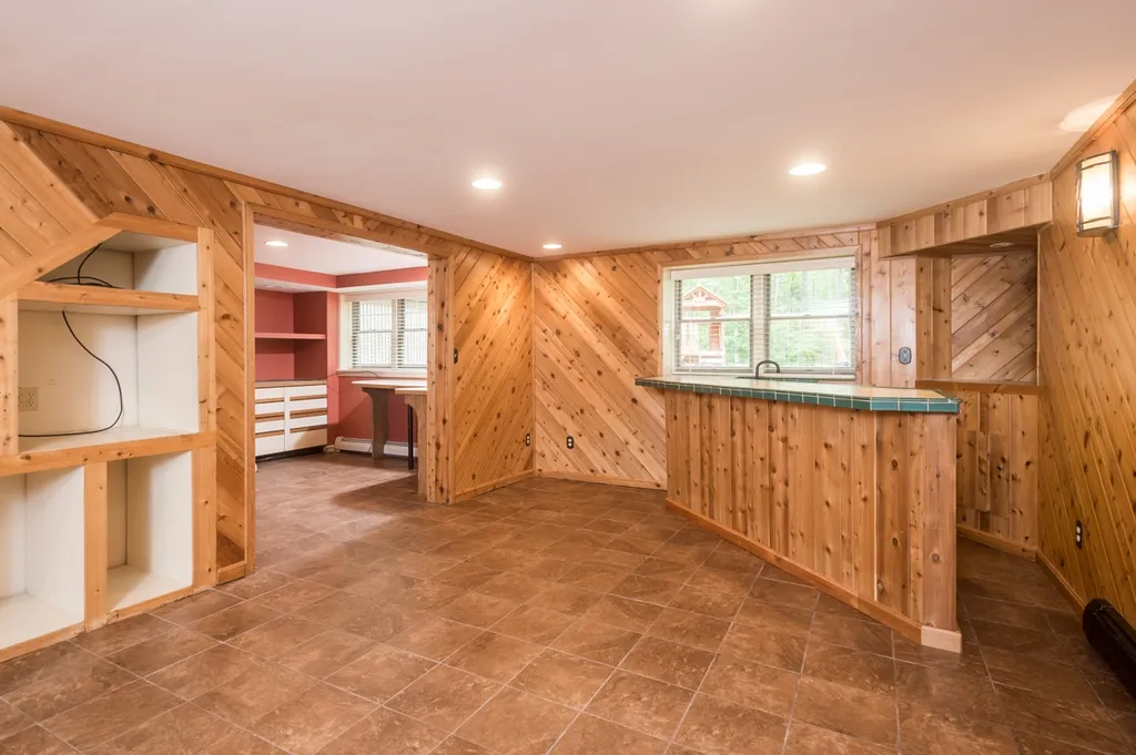 7 Toon Lane Lee NH 03861