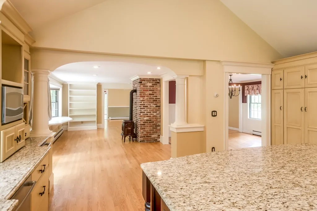 7 Toon Lane Lee NH 03861
