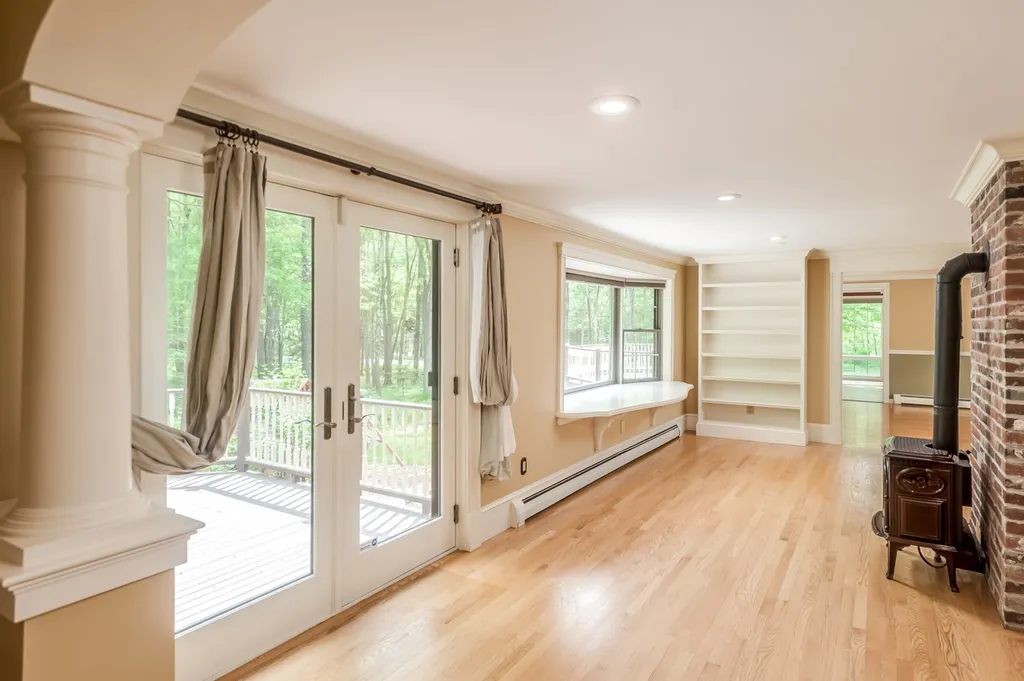 7 Toon Lane Lee NH 03861