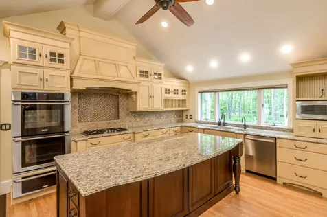 7 Toon Lane Lee NH 03861