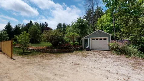 41 Lake Potanipo Road Brookline NH 03033
