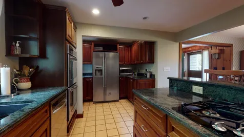 41 Lake Potanipo Road Brookline NH 03033