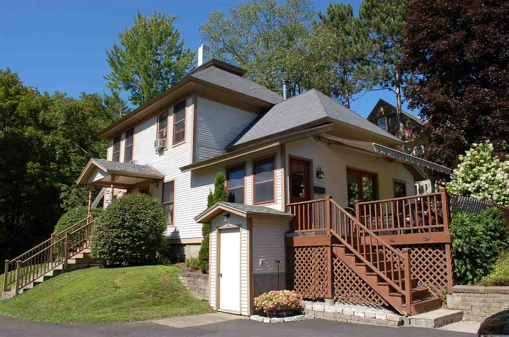 41 Currier Street Barre City, VT Montpelier, Barre, and Northfield