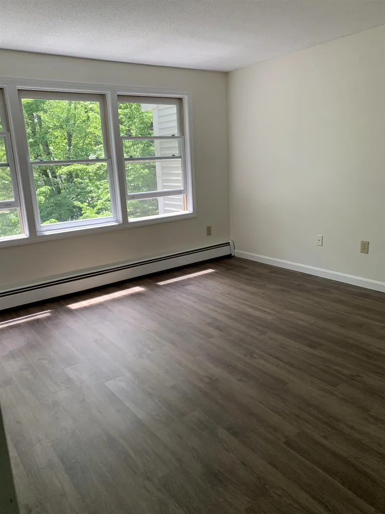 106 Woodland Green Rochester NH 03868