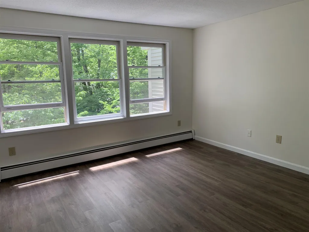 106 Woodland Green Rochester NH 03868
