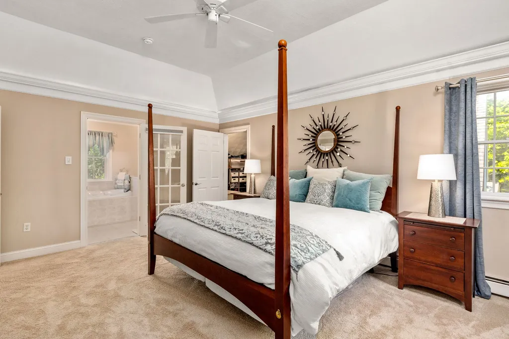 2 Palmer Drive Kensington NH 03833