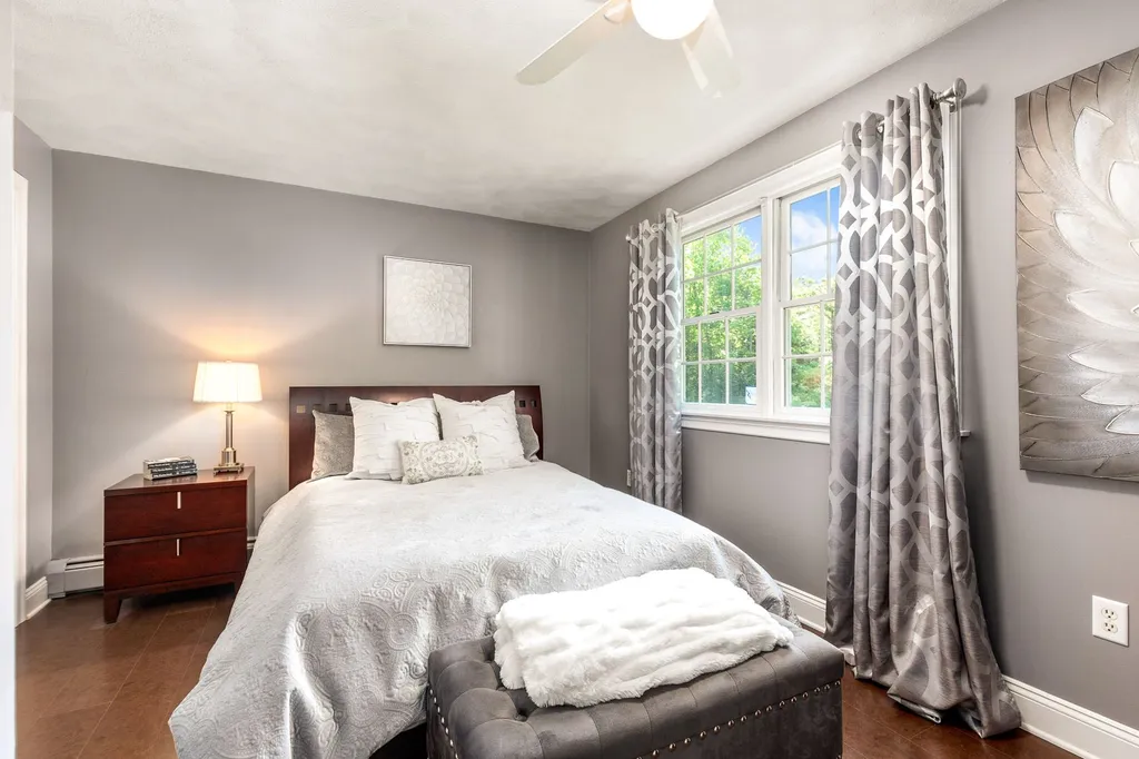 2 Palmer Drive Kensington NH 03833