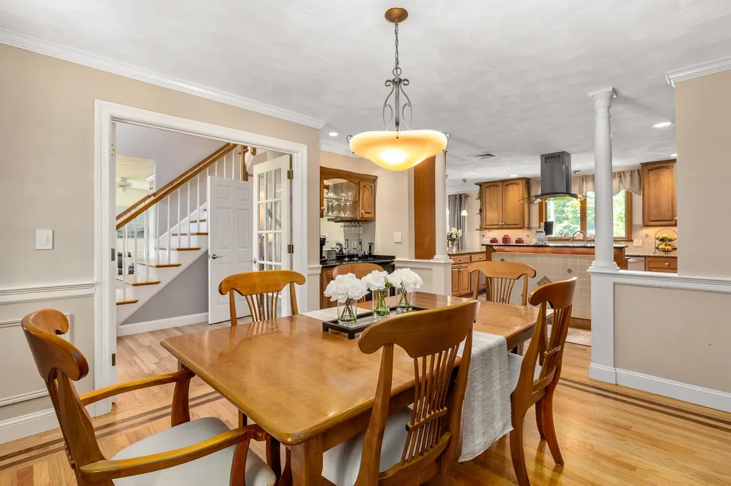 2 Palmer Drive Kensington NH 03833