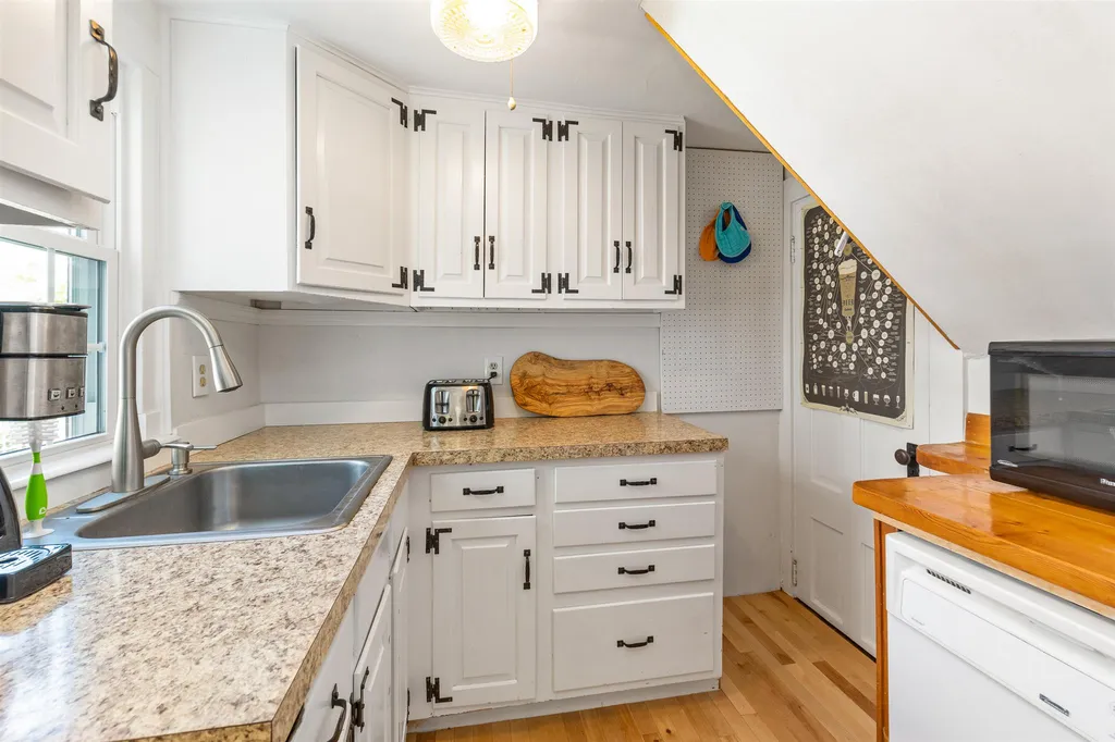 93 Picott Road Kittery ME 03904