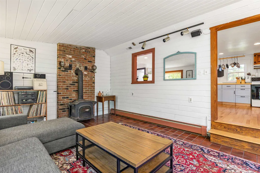 93 Picott Road Kittery ME 03904