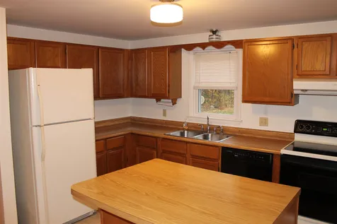9 Ron Wyn Drive Somersworth NH 03878