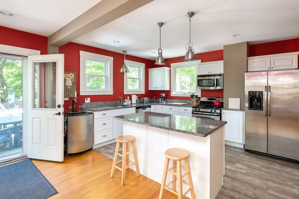 911 South Street Portsmouth NH 03801