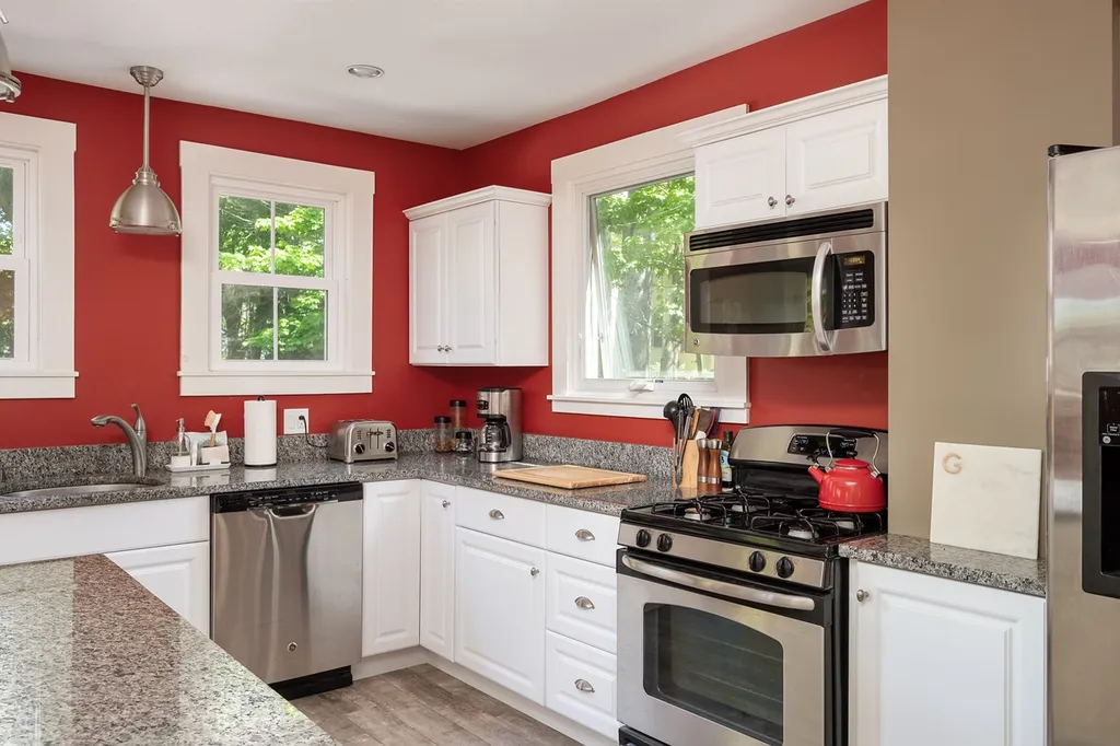 911 South Street Portsmouth NH 03801