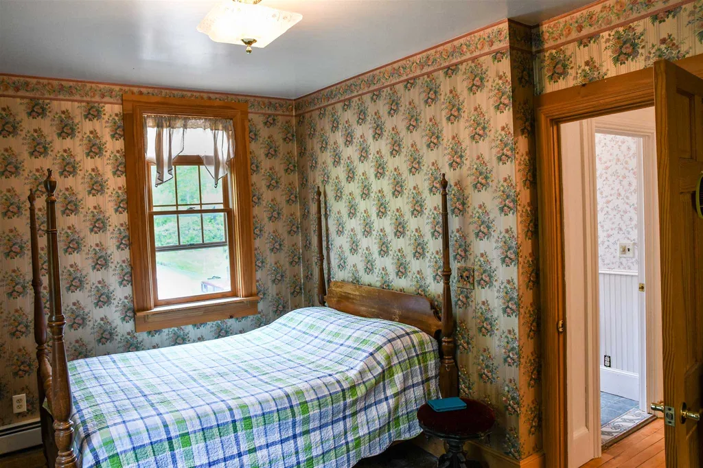 270 Agassiz Street Bethlehem NH 03574