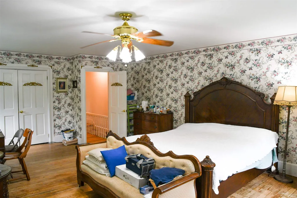 270 Agassiz Street Bethlehem NH 03574