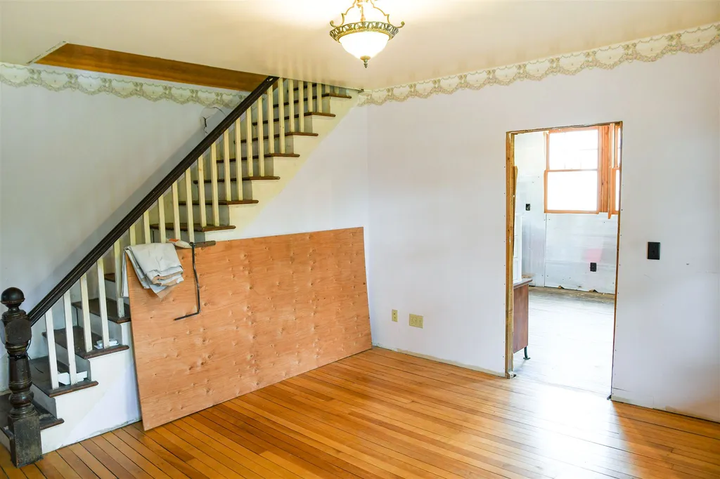 270 Agassiz Street Bethlehem NH 03574