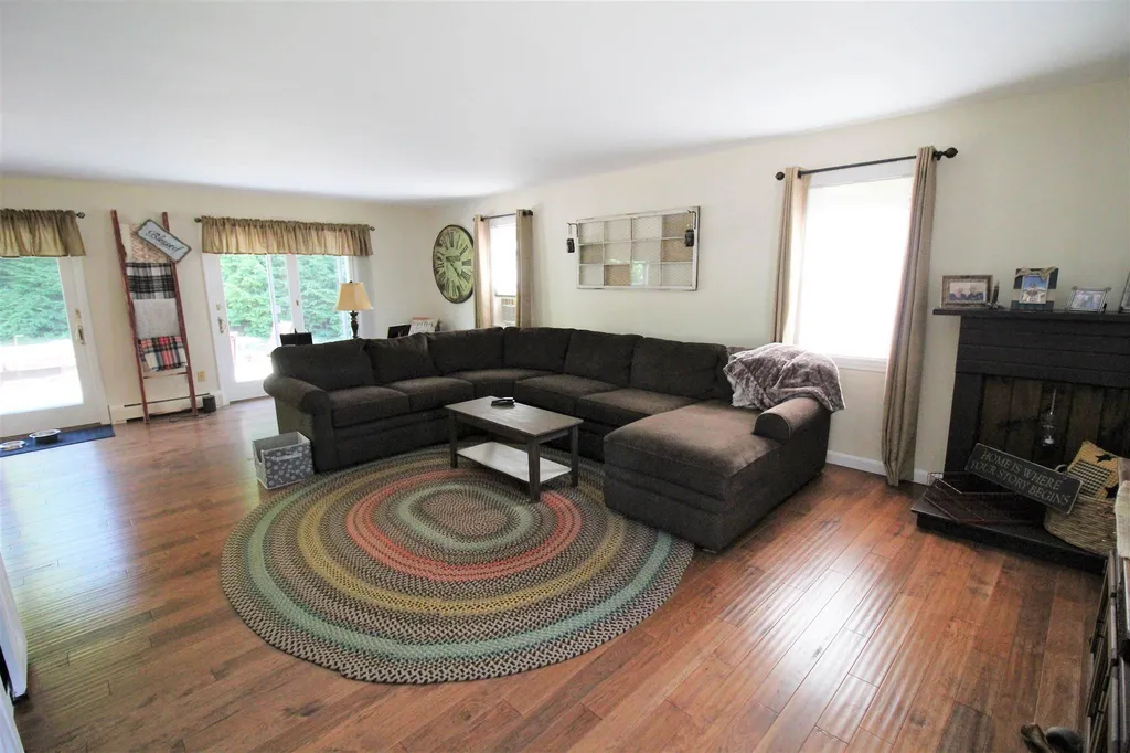 30 Hemlock Street Rochester NH 03867