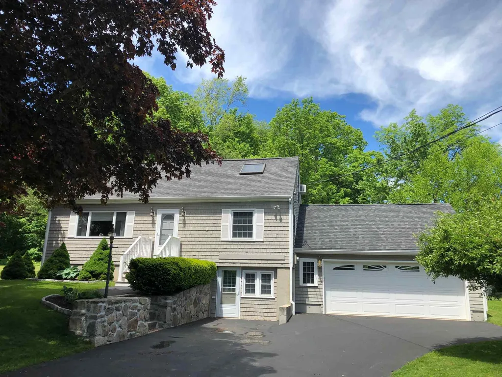 5 Patten Place Kittery ME 03904