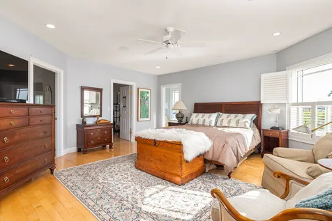 32 Badgers Island W Kittery ME 03904