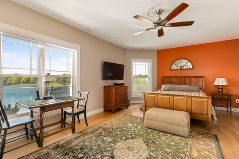 32 Badgers Island W Kittery ME 03904