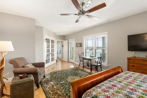 32 Badgers Island W Kittery ME 03904
