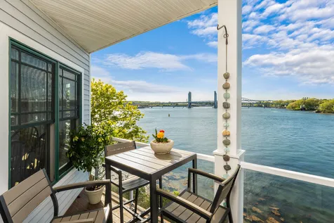 32 Badgers Island W Kittery ME 03904