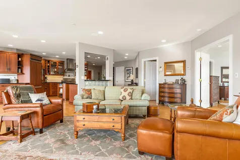 32 Badgers Island W Kittery ME 03904