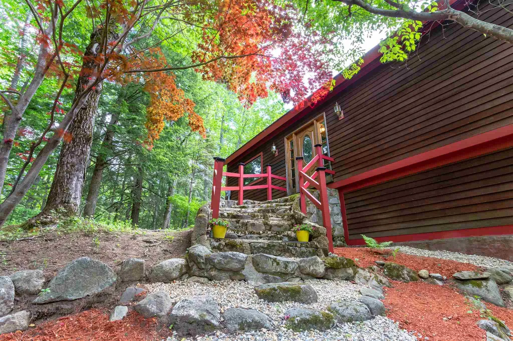 38 Shady Lane Barrington NH 03825