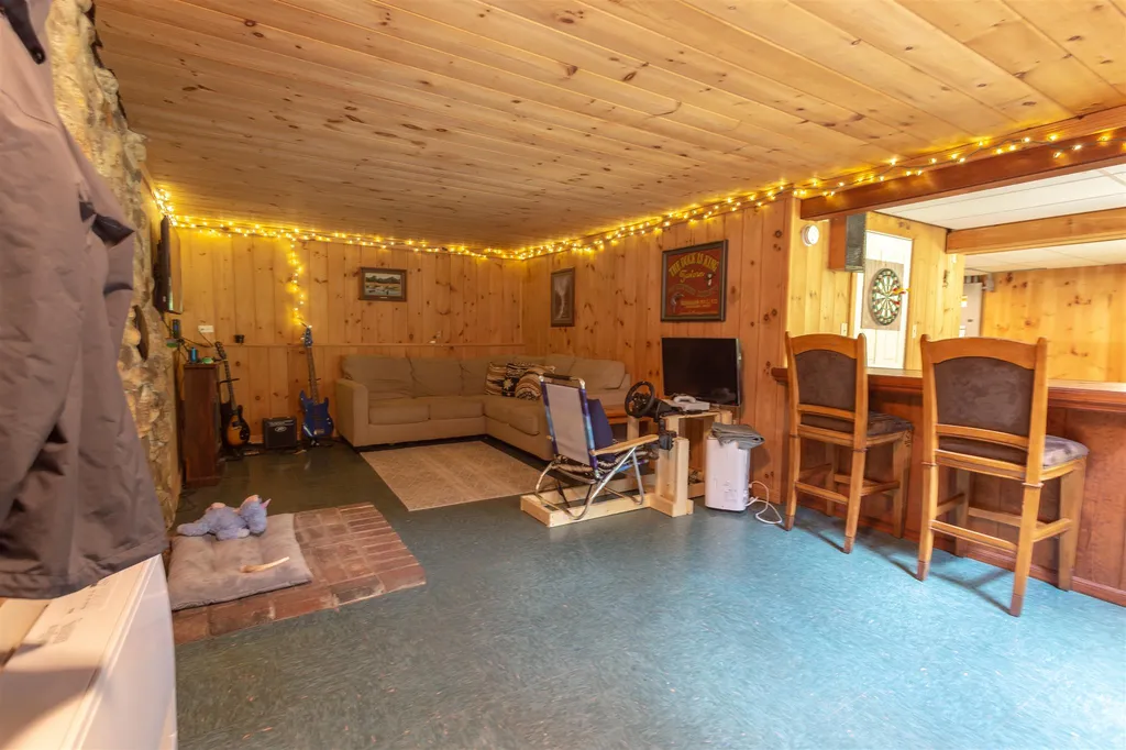 38 Shady Lane Barrington NH 03825