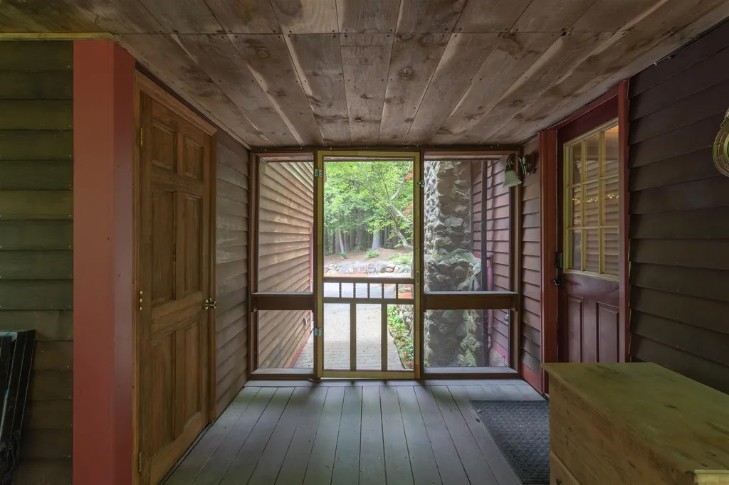 38 Shady Lane Barrington NH 03825