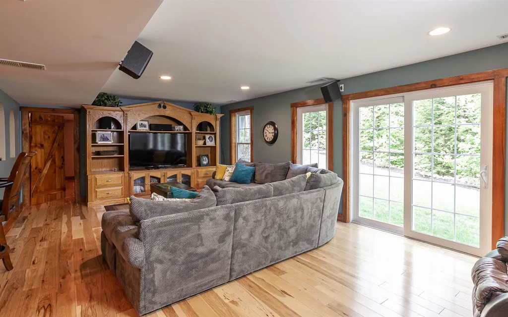 46 Karl Lane Fitzwilliam NH 03447