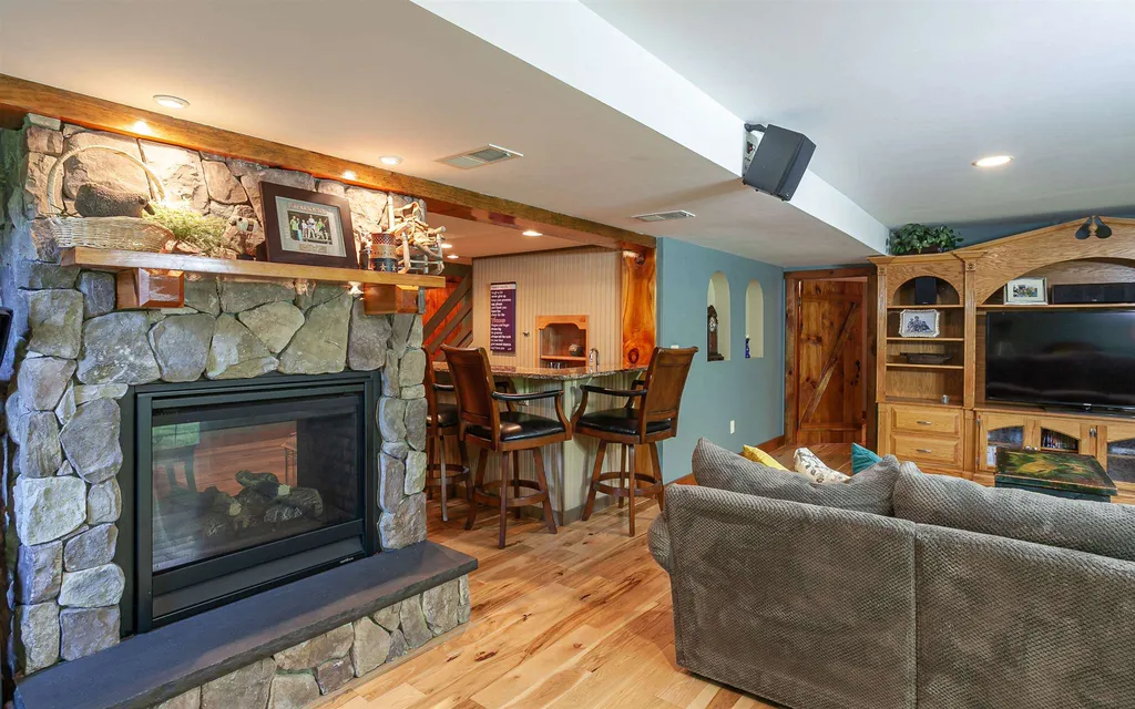 46 Karl Lane Fitzwilliam NH 03447
